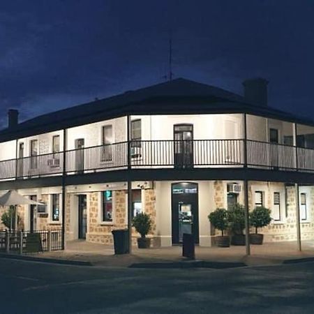 Cornwall Hotel Мунта Экстерьер фото