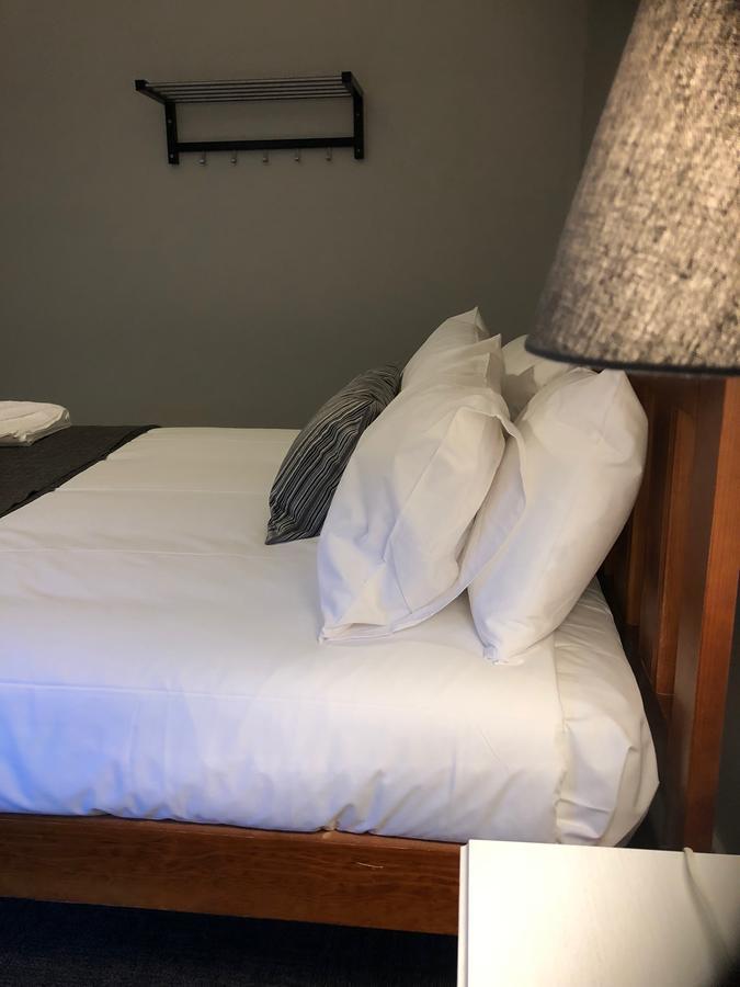 Cornwall Hotel Мунта Экстерьер фото